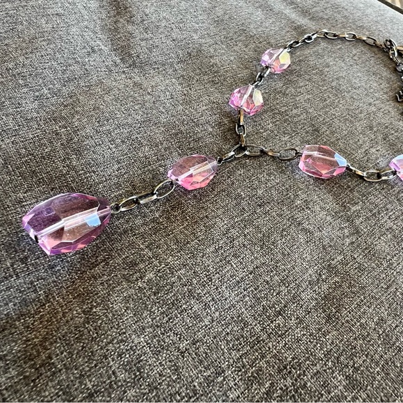 Elegant Pink Crystal Necklace - Picture 4 of 4
